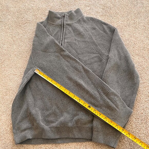 Express 100% Cotton Knit Gray Quarter-Zip Pullover Sweater - Picture 5 of 6